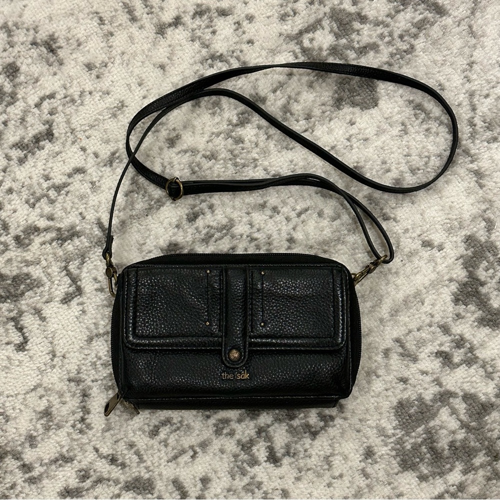 The Sak Sequoia Extra Large Smartphone Black Leather Crossbody Bag Purse - Picture 3 of 9